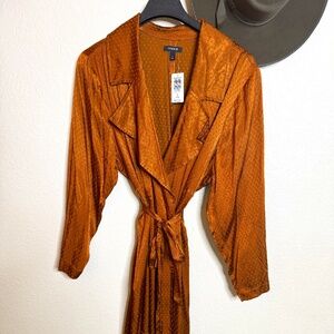 NWT Torrid satin trench coat - Size 3xl